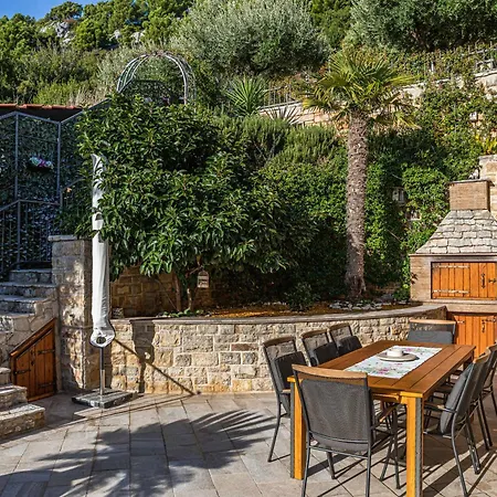 ヴィラ Tomislav *