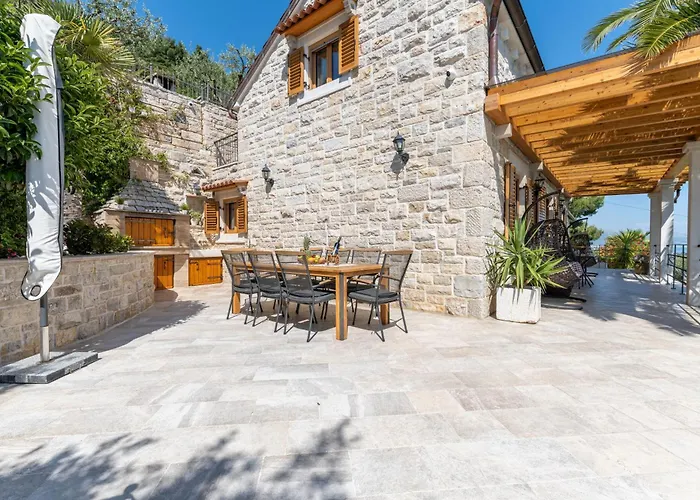 Tomislav Villa Split