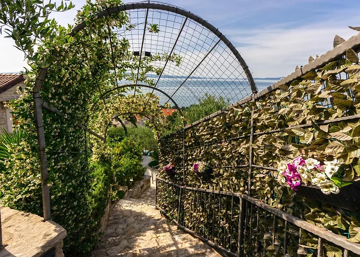 Tomislav Villa Split